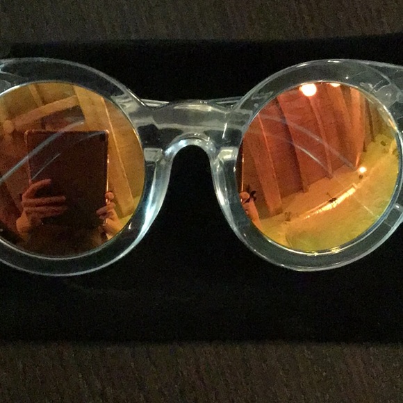 LAsT 1 ! SALE NEW! QUAY RARE Sunday Girl Sunnies - Picture 2 of 8